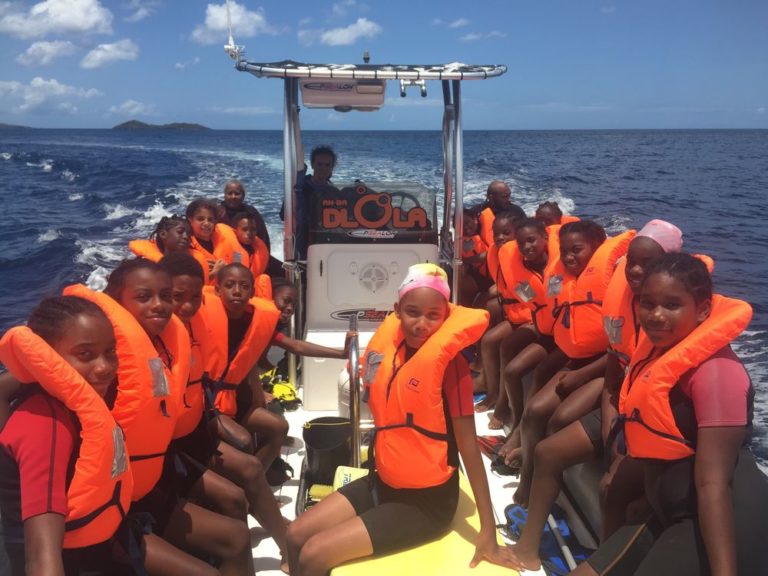 Equipement sécurisé sur le bateau